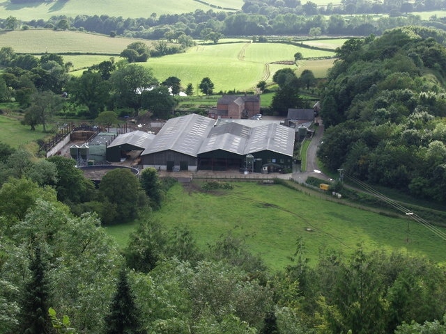 Billede "Llanymynech and Pant" af John Haynes (CC BY-SA) / beskåret fra det originale billede