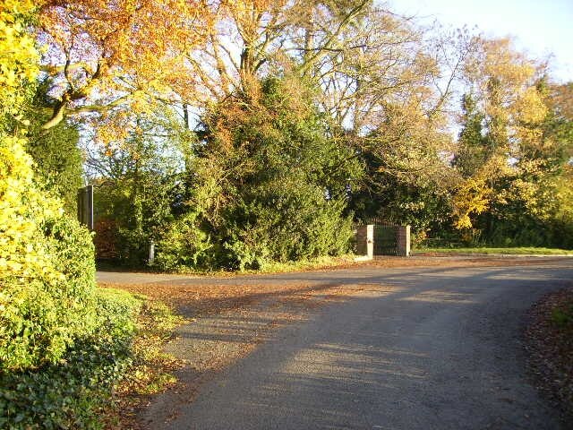 Photo "Claxton" by Phil Catterall (CC BY-SA) / Cropped from original