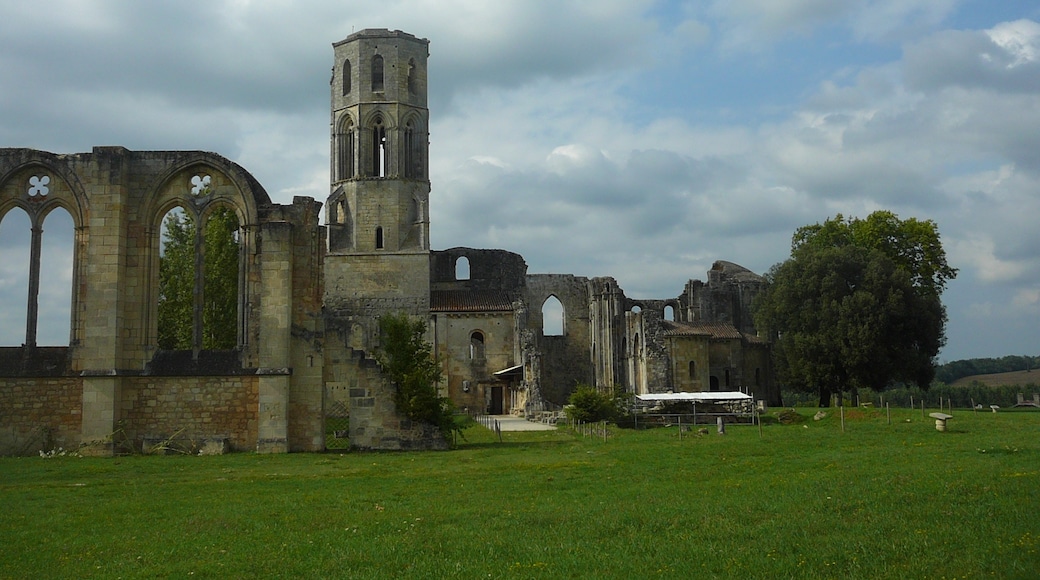"Sauve-Majeures kloster"-foto av Maynade (page does not exist) (CC BY-SA) / Urklipp från original
