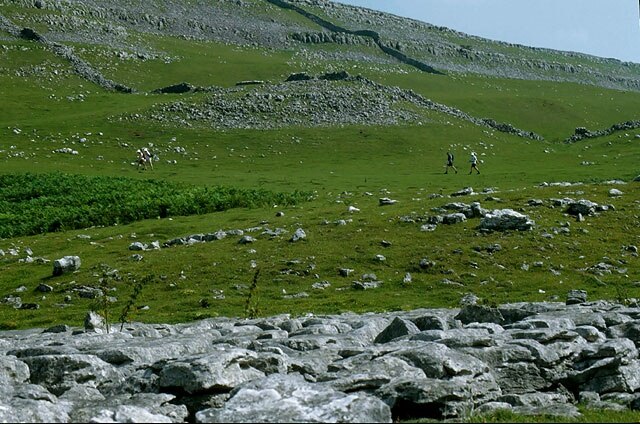 Foto “Conistone con Kilnsey” tomada por Bob Ford (CC BY-SA); recorte de la original