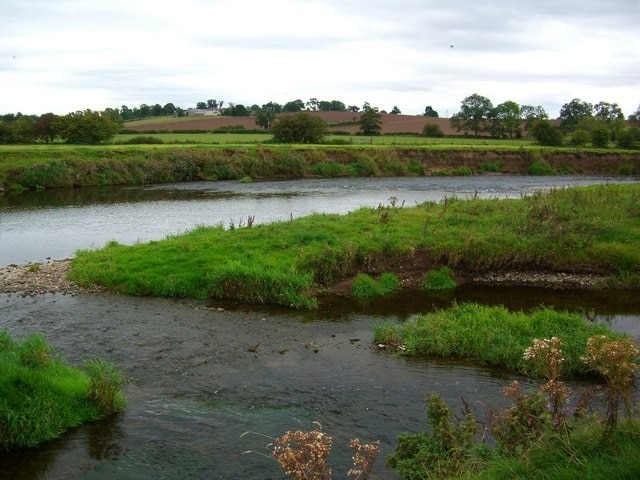 Foto “Bolton” tomada por Keith Wright (CC BY-SA); recorte de la original