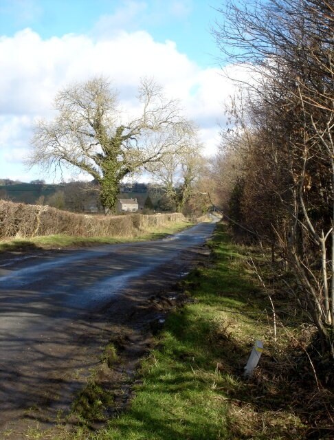 Photo "Garriston" by Andy Waddington (CC BY-SA) / Cropped from original