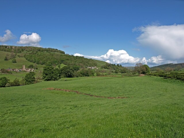 Billede "Ellerton Abbey" af wfmillar (CC BY-SA) / beskåret fra det originale billede