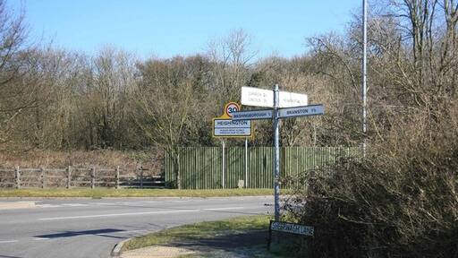 Billede "Heighington" af roger geach (CC BY-SA) / beskåret fra det originale billede