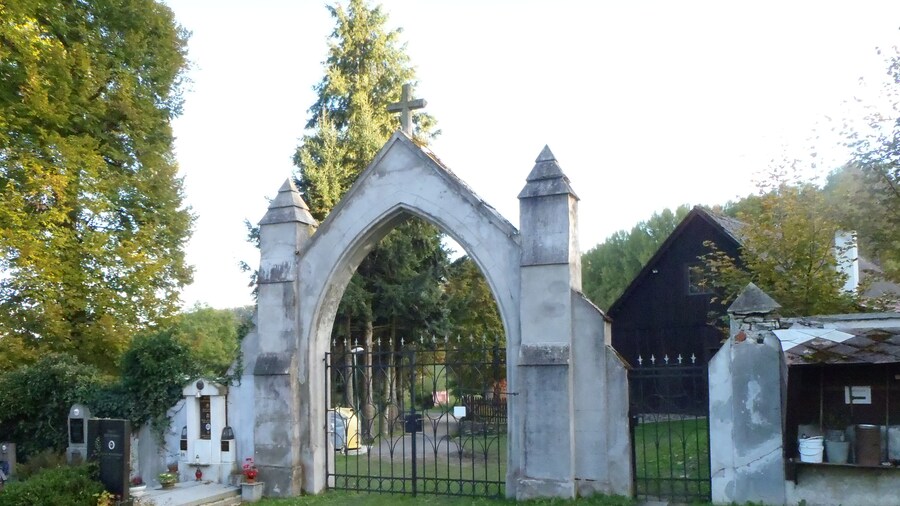 Photo "Cemetery gate in Kašperské Hory" by undefined (Creative Commons Zero, Public Domain Dedication) / Cropped from original