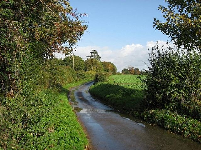 Foto “Brandon Parva, Coston, Runhall y Welbourne” tomada por Roger Gilbertson (CC BY-SA); recorte de la original