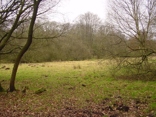 Photo "Kirkbampton" by Bob Jenkins (CC BY-SA) / Cropped from original