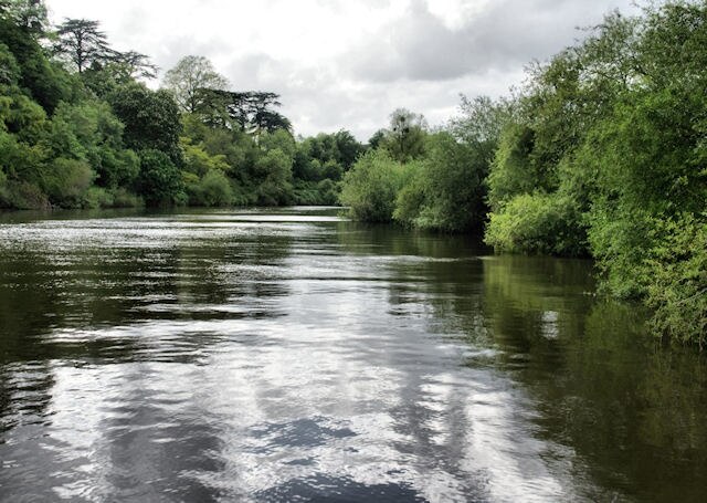 Photo "Severn Stoke" by Pierre Terre (CC BY-SA) / Cropped from original