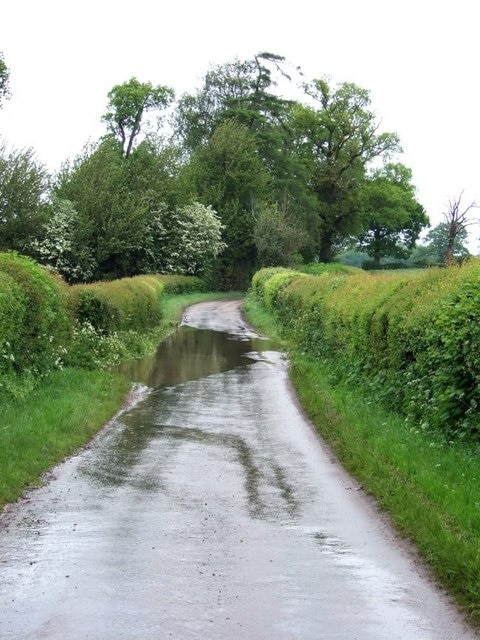 "Great Gaddesden"-foto av Rob Farrow (CC BY-SA) / Urklipp från original