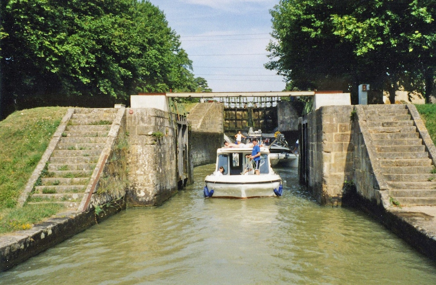 Canal du Midi between Carcassone and Narbonne
