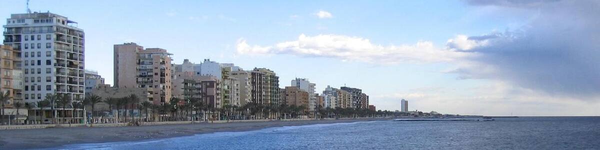 Photo "Playa del Zapillo" by Allpe (Creative Commons Attribution 3.0) / Cropped from original
