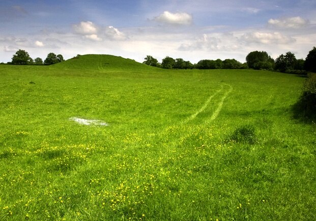 Foto „Thornborough“ von Cameraman (CC BY-SA)/zugeschnittenes Original