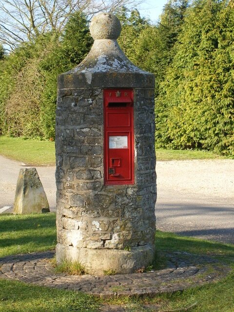 Billede "Nether Winchendon" af MICHAEL ZAWADZKI (CC BY-SA) / beskåret fra det originale billede