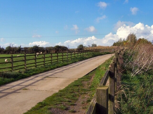 Foto “Bythorn and Keyston” tomada por Roger May (CC BY-SA); recorte de la original