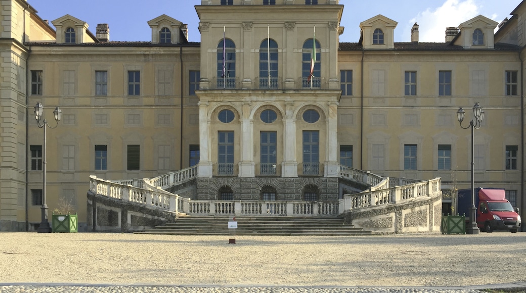 Foto "Villa della Regina" de Uccio “Uccio2” D'Ago… (CC BY-SA) / Recortada do original