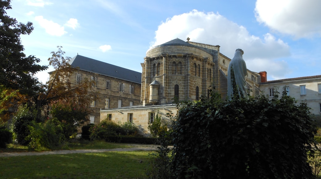 Foto „Saint-Augustin“ von LeJC (CC BY-SA)/zugeschnittenes Original