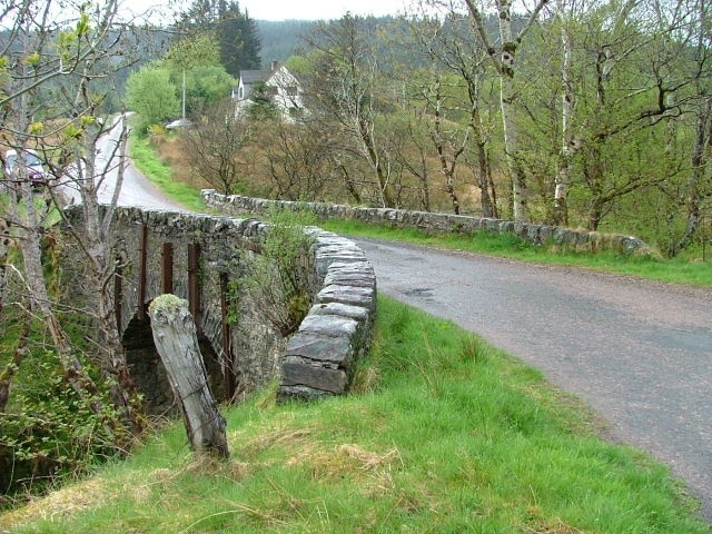 Bridge. Road bridge in Braeintra, over a tributary of the Allt Cadh an Eas.