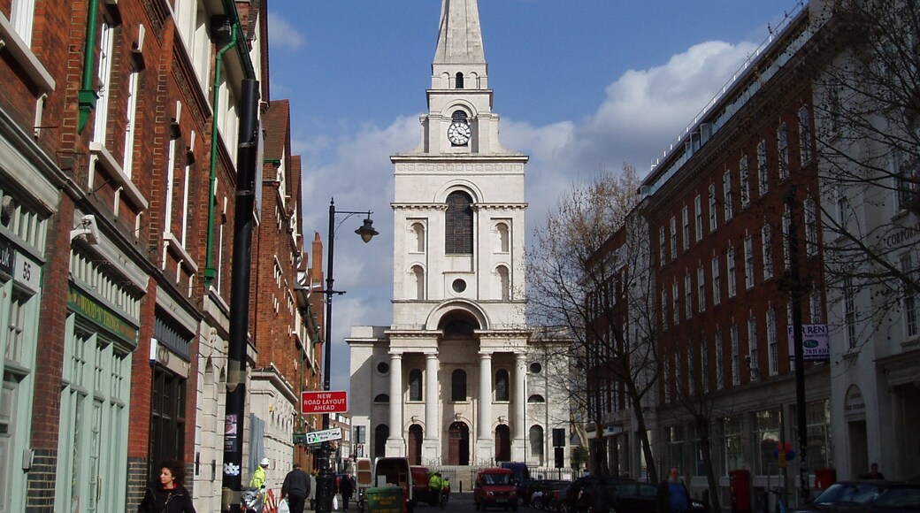 "Christ Church Spitalfields"-foto av Amanda Slater (CC BY-SA) / Urklipp från original