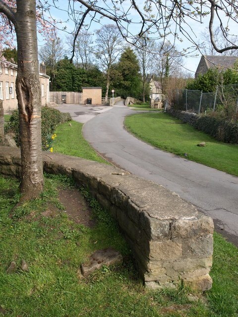 Foto „Hampsthwaite“ von Derek Harper (CC BY-SA)/zugeschnittenes Original