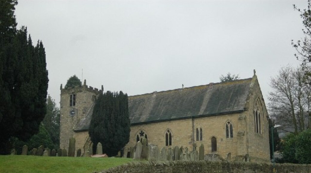 Photo "Ampleforth" by Gareth Foster (CC BY-SA) / Cropped from original