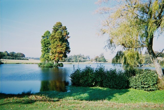 Small island on South Pond in Petworth Park