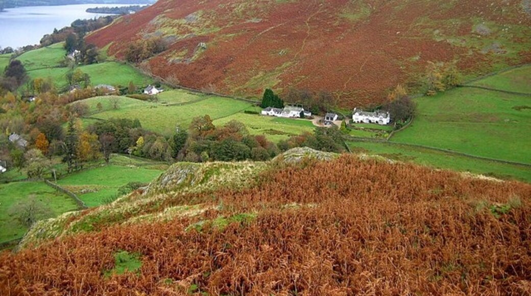 Photo "Martindale" by Roger Smith (CC BY-SA) / Cropped from original