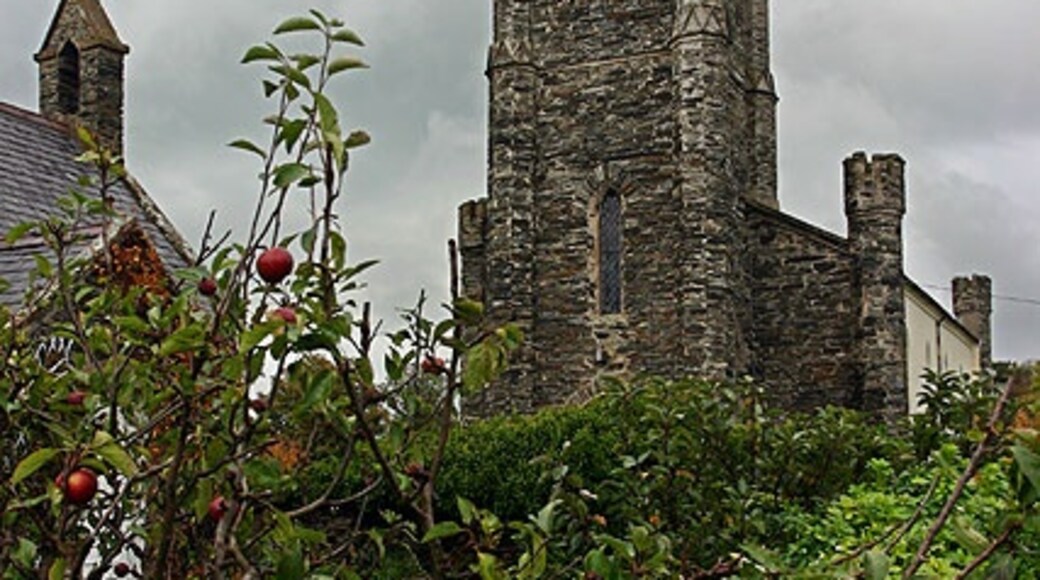 Photo "St Judes" by Andy Stephenson (CC BY-SA) / Cropped from original