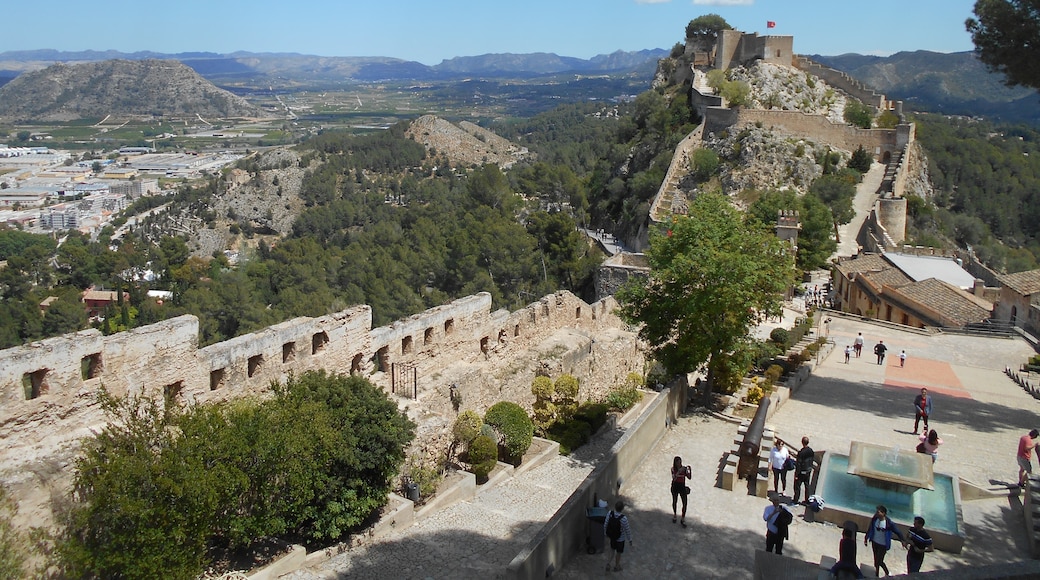 Foto ‘Xàtiva-kasteel’ van Simon Burchell (CC BY-SA) / bijgesneden versie van origineel