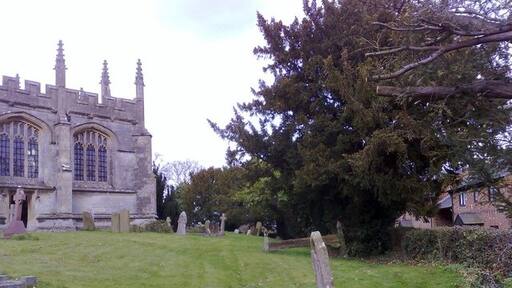 "North Marston"-foto av mick finn (CC BY-SA) / Urklipp från original