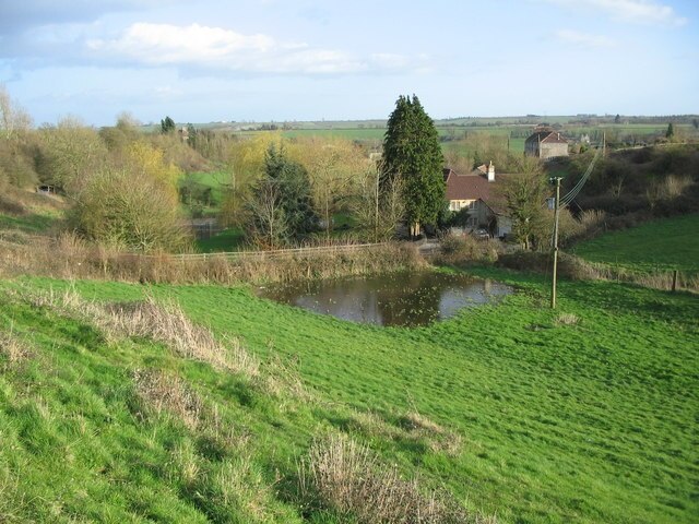 Photo "Shoscombe" by Phil Williams (CC BY-SA) / Cropped from original