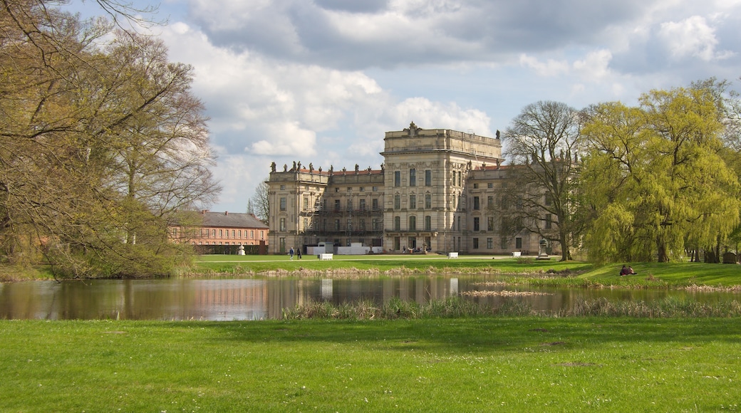 "Schloss Ludwigslust"-foto av Losch (CC BY-SA) / Urklipp från original