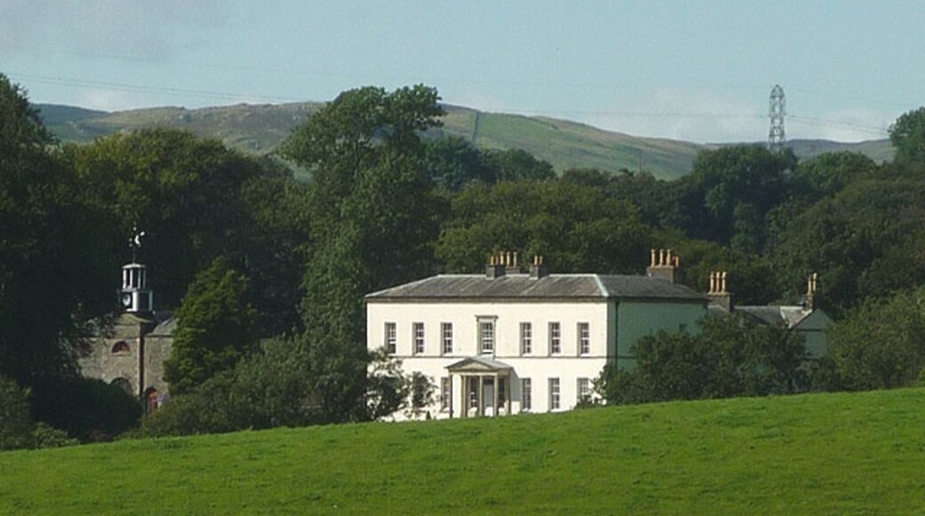 Foto „Whinfell“ von Karl and Ali (CC BY-SA)/zugeschnittenes Original