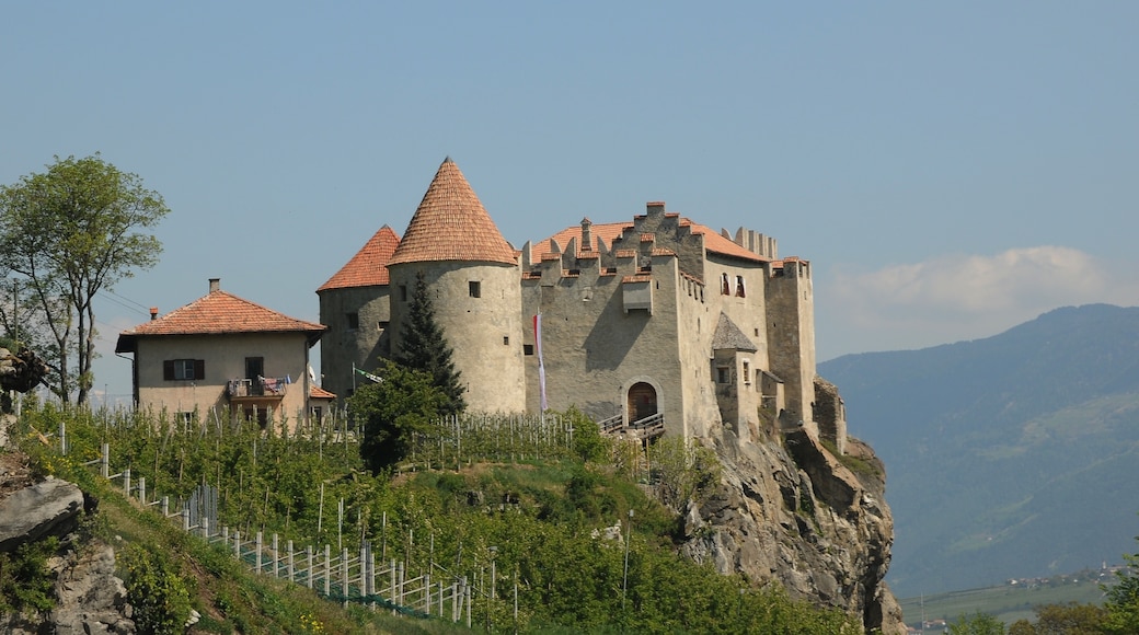Foto ‘Castello di Castelbello’ van Böhringer (CC BY-SA) / bijgesneden versie van origineel