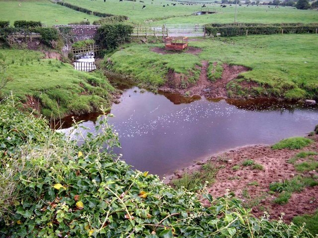 Kiloch Burn meets the Cessnock Water. This is right on a grid crossing point, but I reckon this is the correct square.