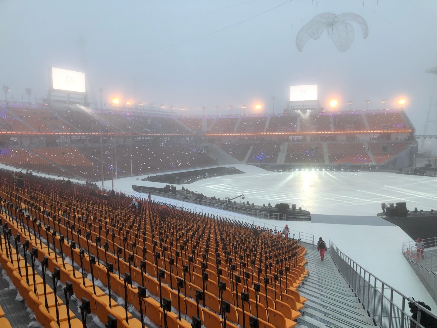 Billede "Yongpyong Skisportssted" af Kim Youngjoon (CC BY) / beskåret fra det originale billede