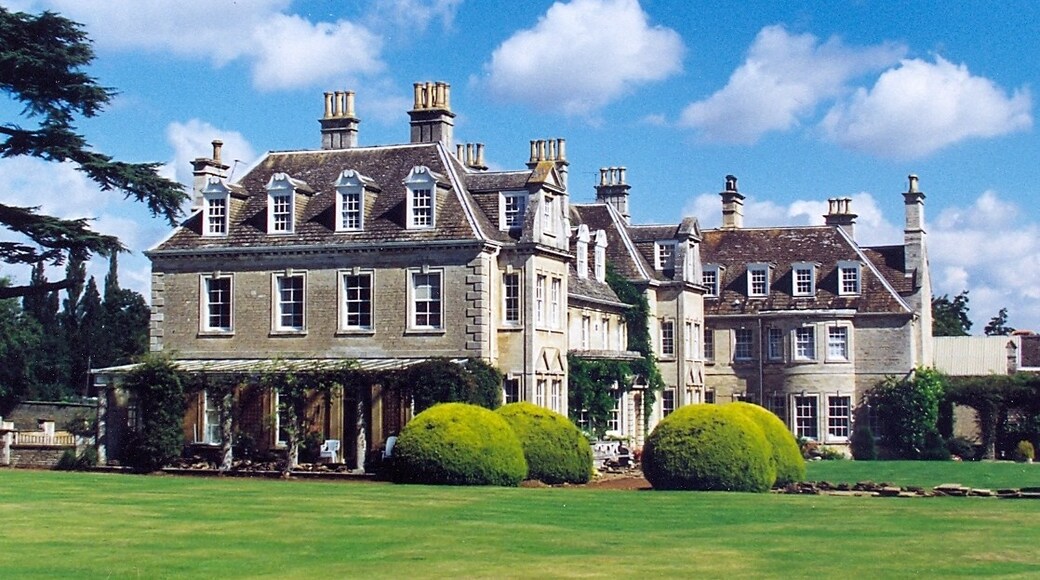 Foto „Witham auf dem Hügel“ von Rex Needle (CC BY-SA)/zugeschnittenes Original