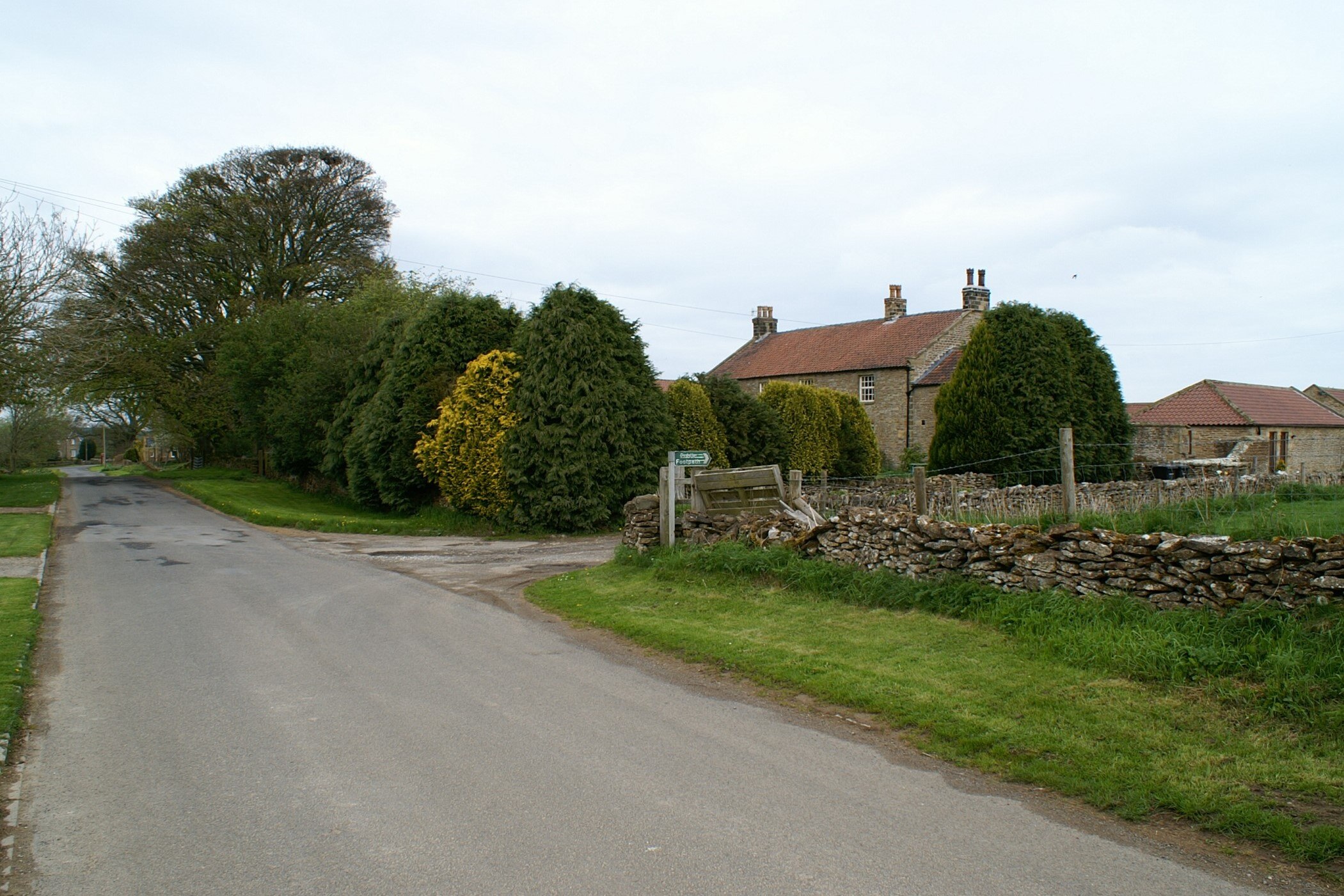 Foto „Silpho“ von Christopher Hall (CC BY-SA)/zugeschnittenes Original