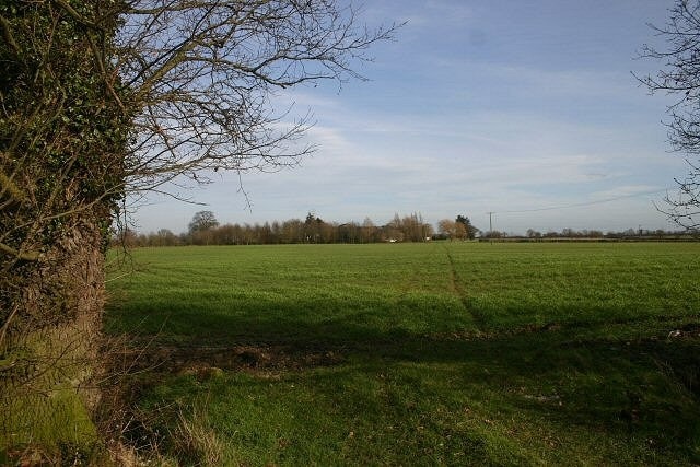 Photo "Westhorpe" by Bob Jones (CC BY-SA) / Cropped from original