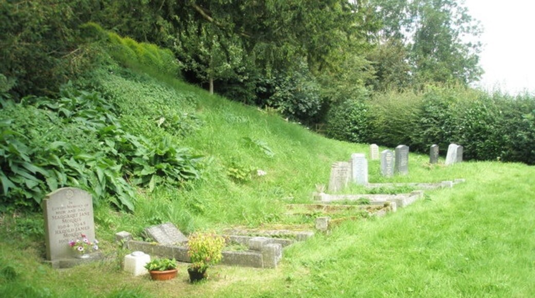 Photo "Sibdon Carwood" by Basher Eyre (CC BY-SA) / Cropped from original