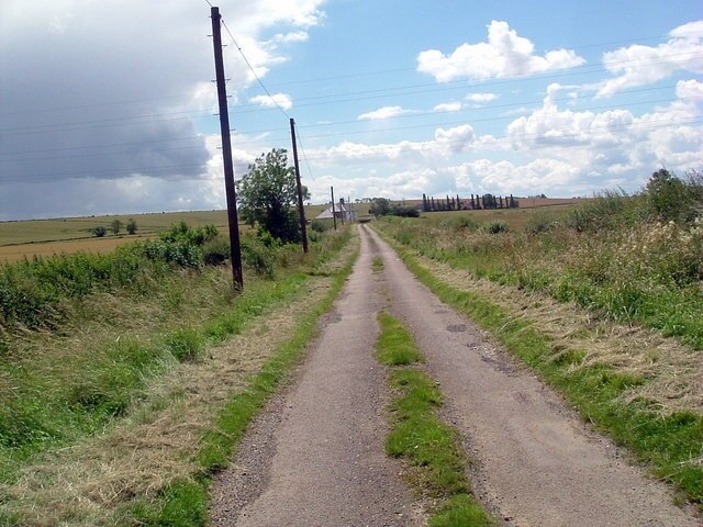 Foto “Brington and Molesworth” tomada por Les Harvey (CC BY-SA); recorte de la original