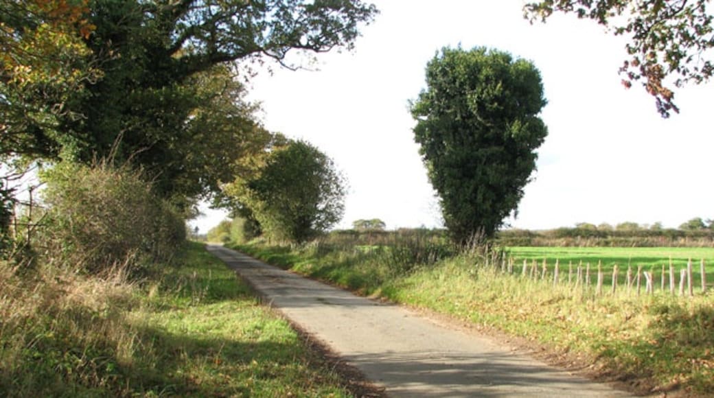 Foto „Norton Subcourse“ von Evelyn Simak (CC BY-SA)/zugeschnittenes Original