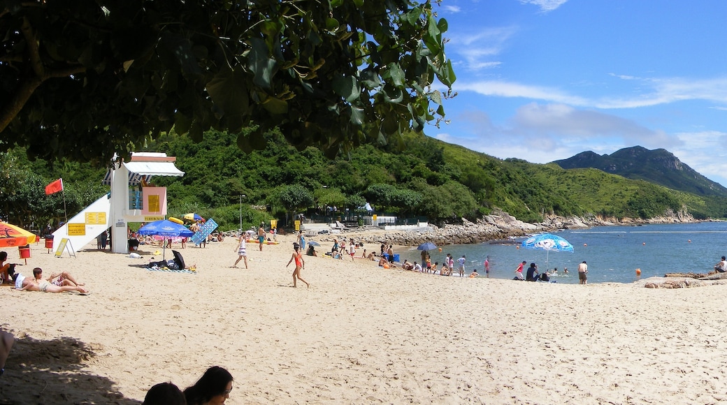 Photo "Hung Shing Yeh Beach" by fading (CC BY-SA) / Cropped from original