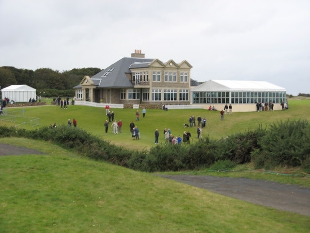 Photo "Kingsbarns" by Christopher Gillan (CC BY-SA) / Cropped from original