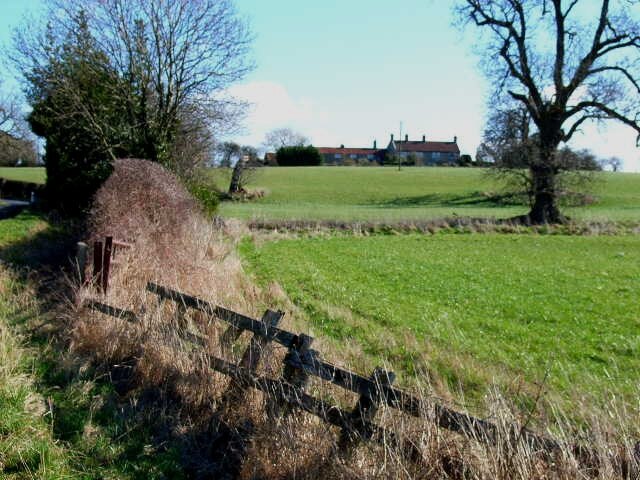 Foto “Ellerton-on-Swale” tomada por Oliver Dixon (CC BY-SA); recorte de la original