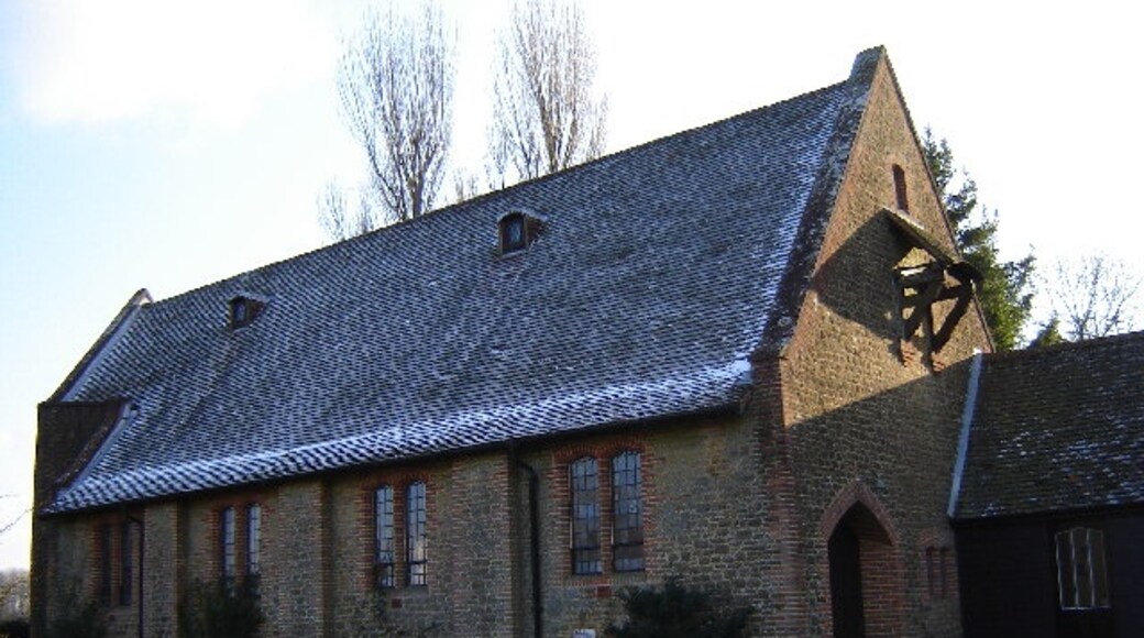 Foto "Dockenfield" por Graham Clutton (CC BY-SA) / Recortada de la original