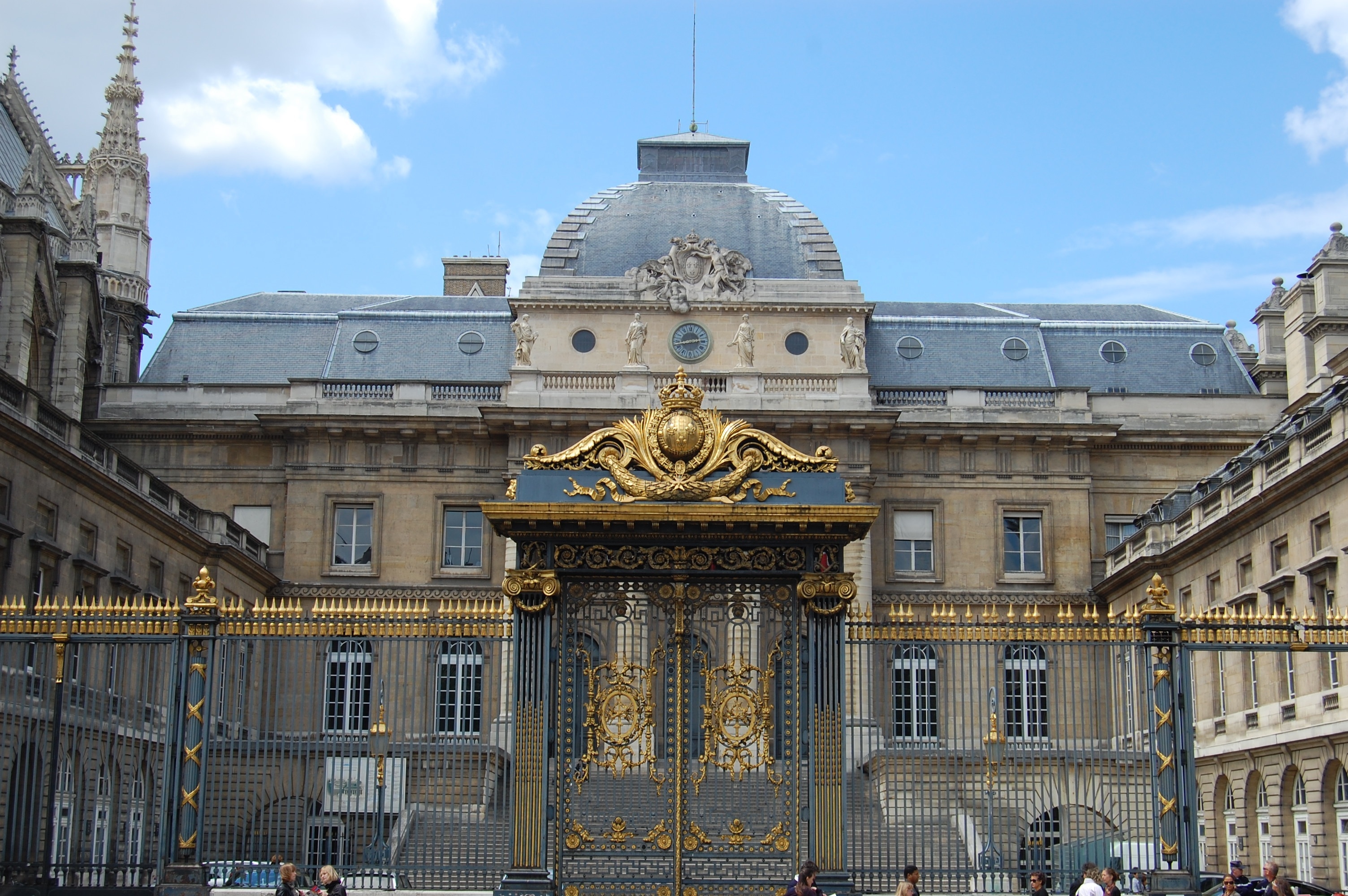 The Palais de Justice in Paris, with gates of the cour d'honneur in front.