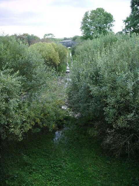 Foto "Little Clifton" de Alexander P Kapp (CC BY-SA) / Recortada do original