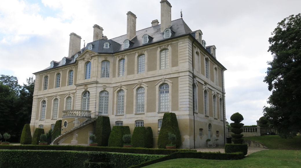 Foto ‘Château de Vendeuvre’ van 13okouran (CC BY-SA) / bijgesneden versie van origineel