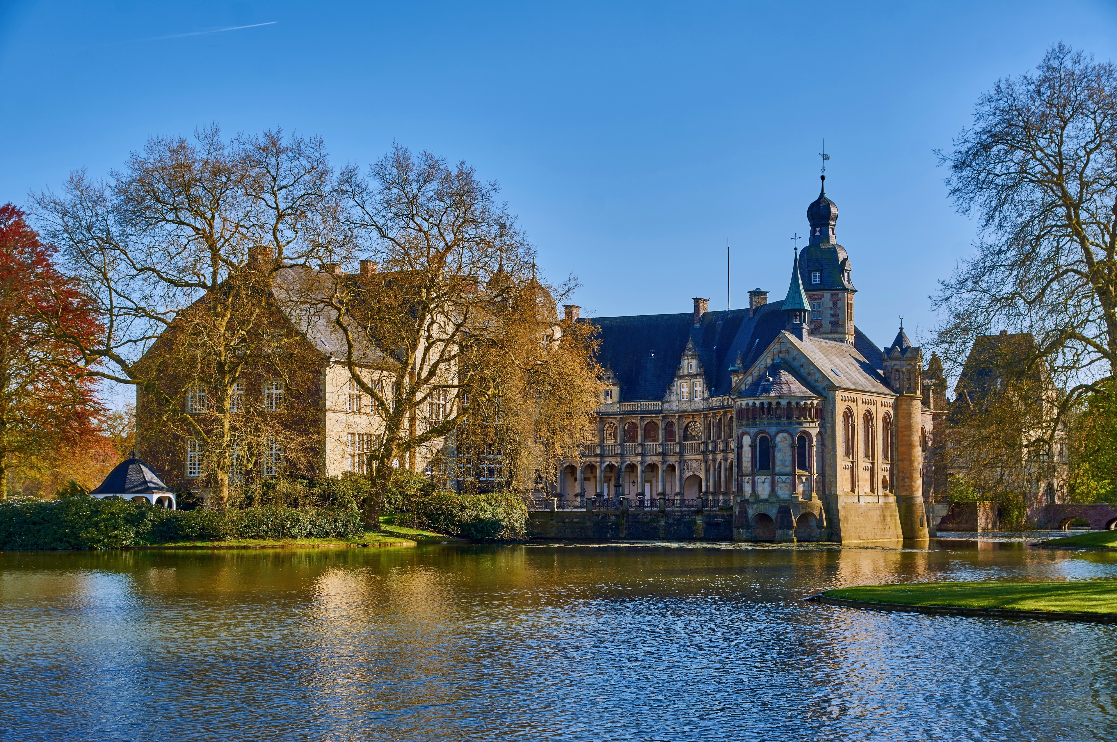 Photo "Rosendahl" by Günter Seggebäing, Coesfeld (CC BY-SA) / Cropped from original