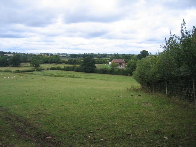 "Hampton Lovett"-foto av David Stowell (CC BY-SA) / Urklipp från original